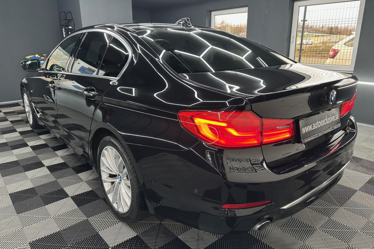 Ponuka vozidiel / BMW Rad 5 520d xDrive A/T - video