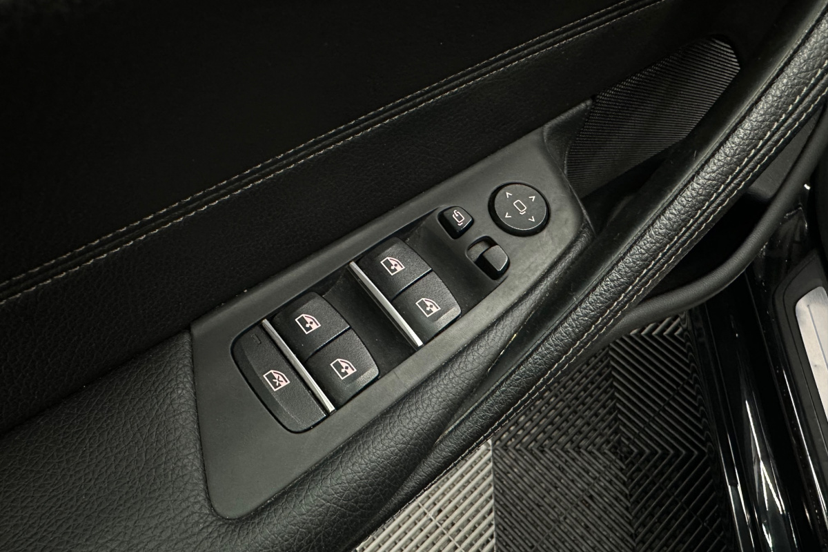 Ponuka vozidiel / BMW Rad 5 520d xDrive A/T - video