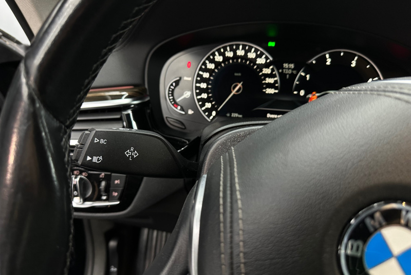  Ponuka vozidiel / BMW Rad 5 520d xDrive A/T - video