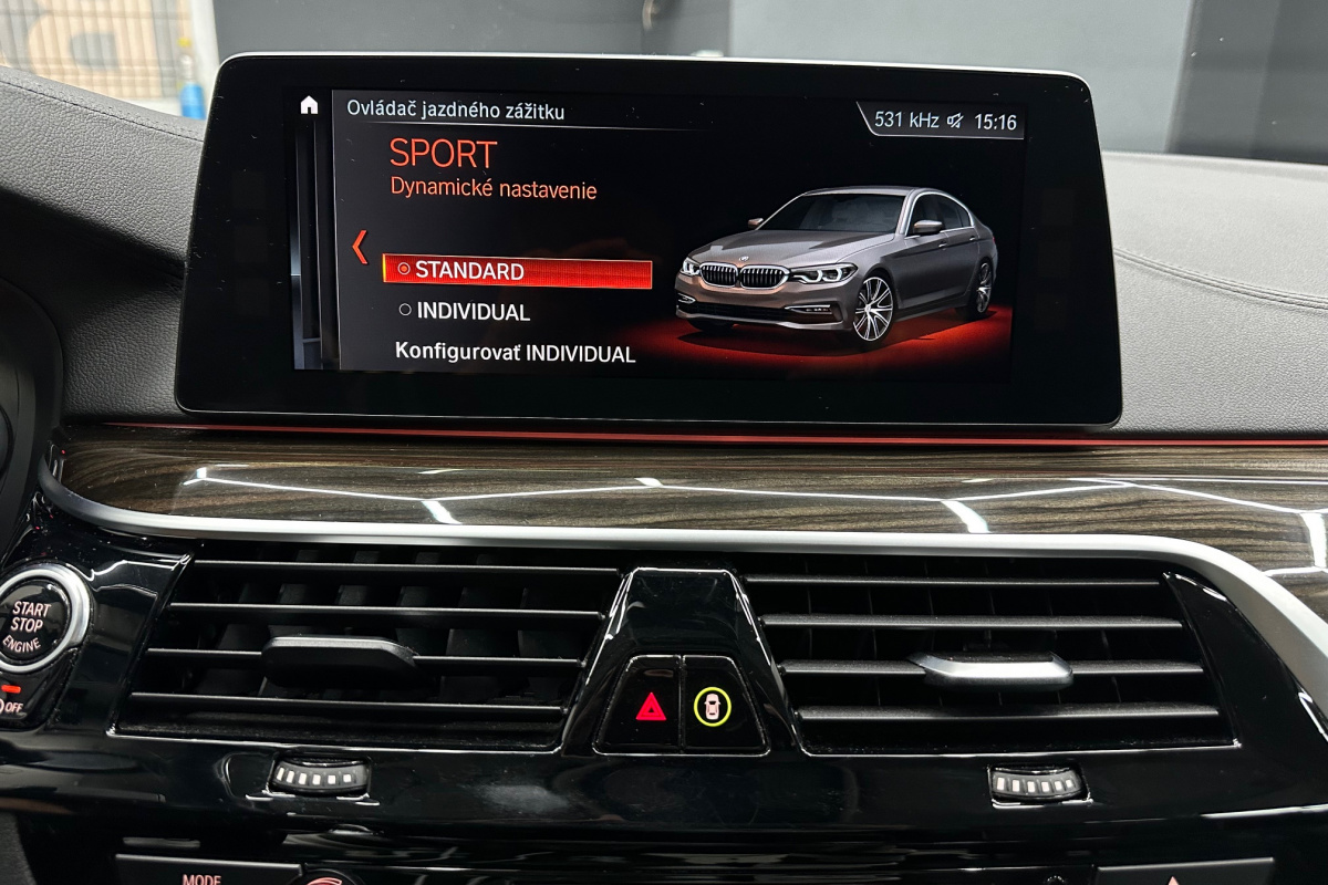Ponuka vozidiel / BMW Rad 5 520d xDrive A/T - video