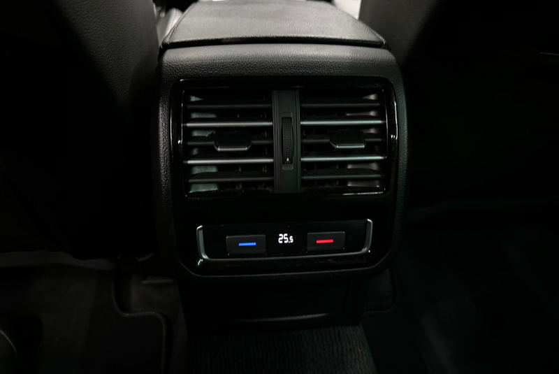 Ponuka vozidiel / Volkswagen Passat 2.0 TDI BMT R-Line Highline DSG - video Ponuka vozidiel / Volkswagen Passat 2.0 TDI BMT R-Line Highline DSG - video