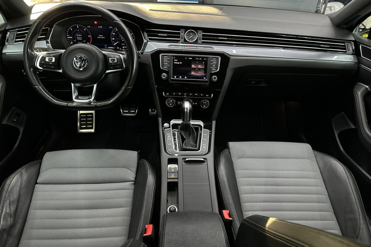 Ponuka vozidiel / Volkswagen Passat 2.0 TDI BMT R-Line Highline DSG - video Ponuka vozidiel / Volkswagen Passat 2.0 TDI BMT R-Line Highline DSG - video