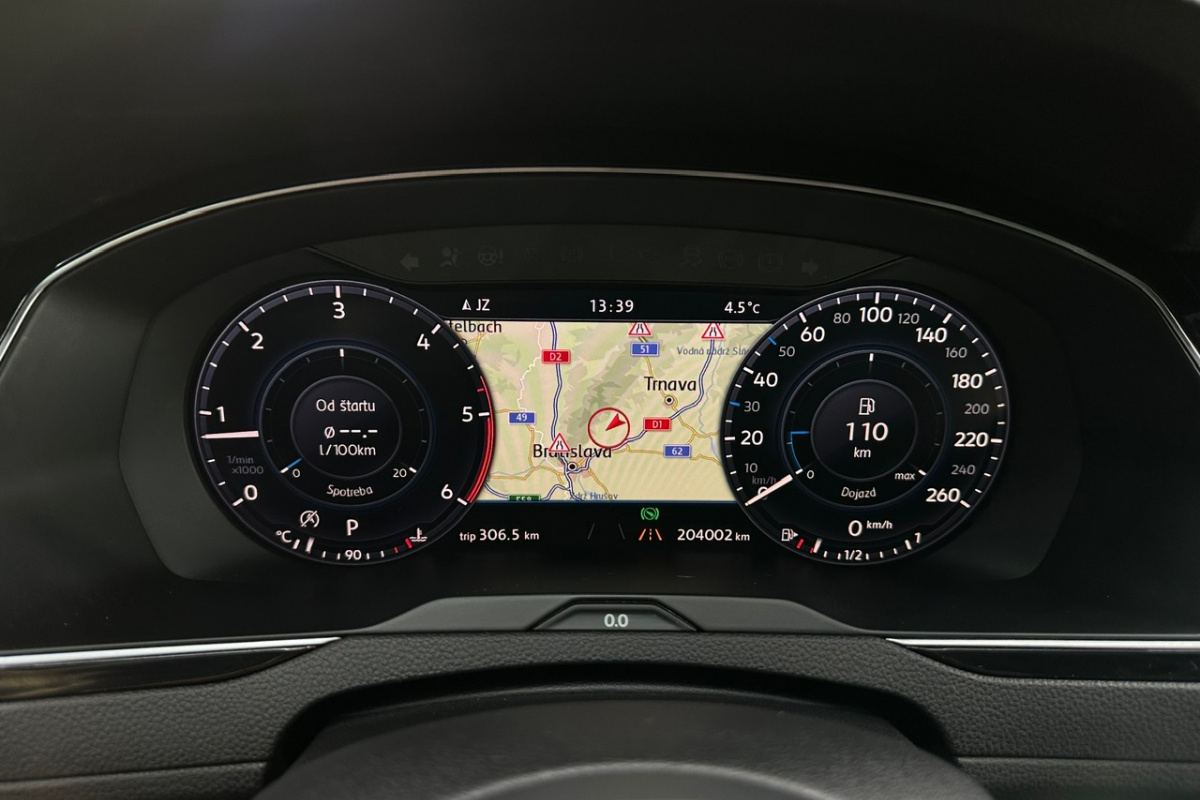 Ponuka vozidiel / Volkswagen Passat 2.0 TDI BMT R-Line Highline DSG - video Ponuka vozidiel / Volkswagen Passat 2.0 TDI BMT R-Line Highline DSG - video