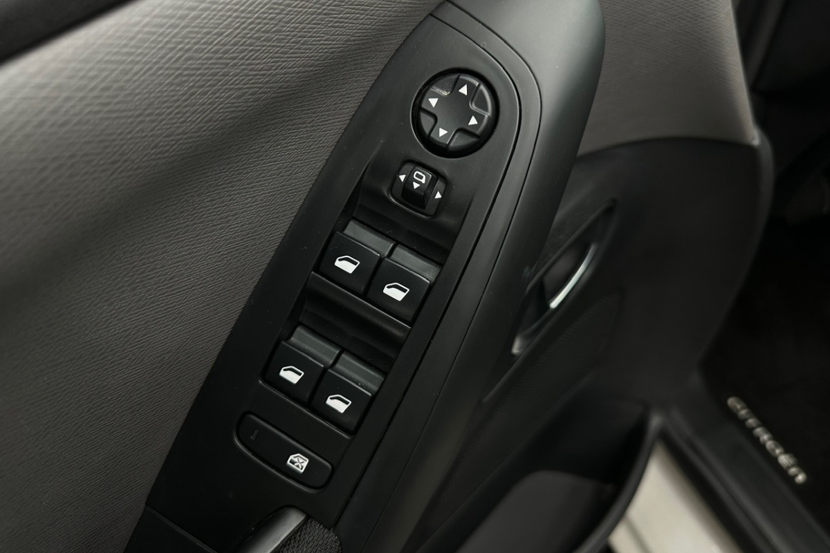 Ponuka vozidiel / Citroën C4 Grand Spacetourer PureTech 130 Feel A/T - video