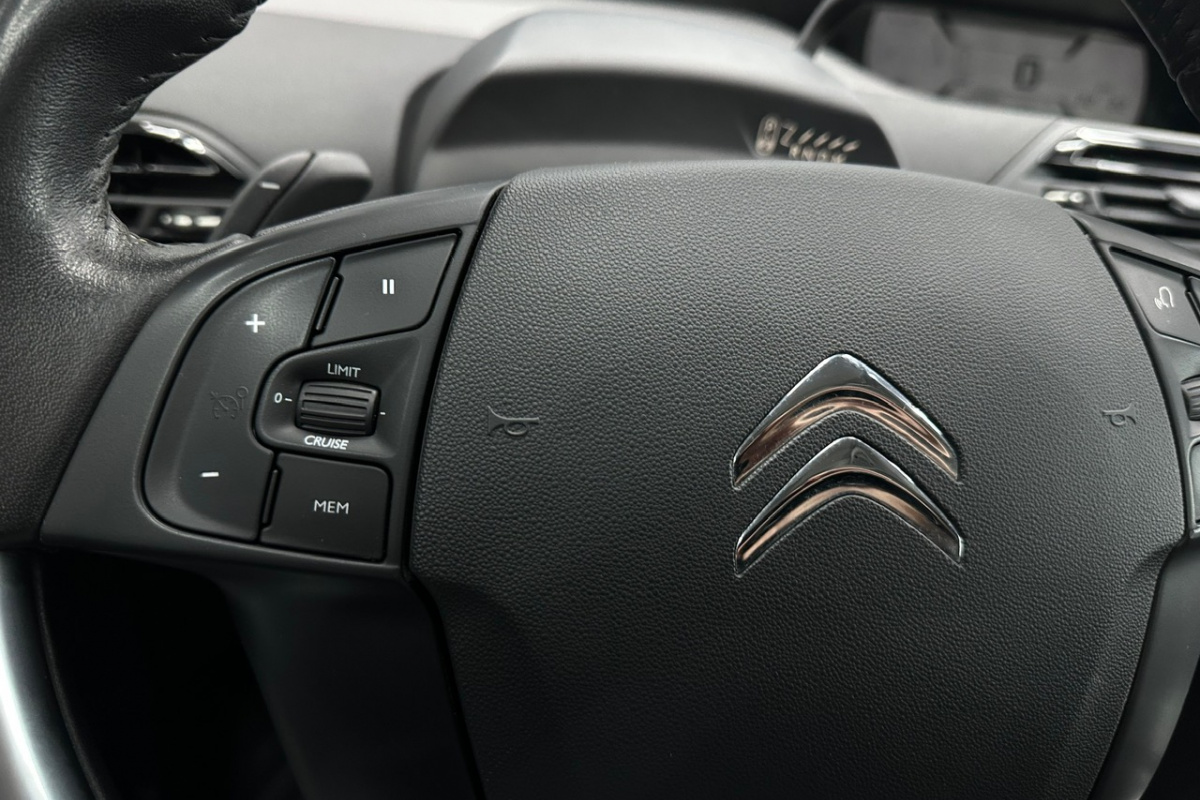 Ponuka vozidiel / Citroën C4 Grand Spacetourer PureTech 130 Feel A/T - video