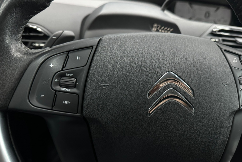  Ponuka vozidiel / Citroën C4 Grand Spacetourer PureTech 130 Feel A/T - video