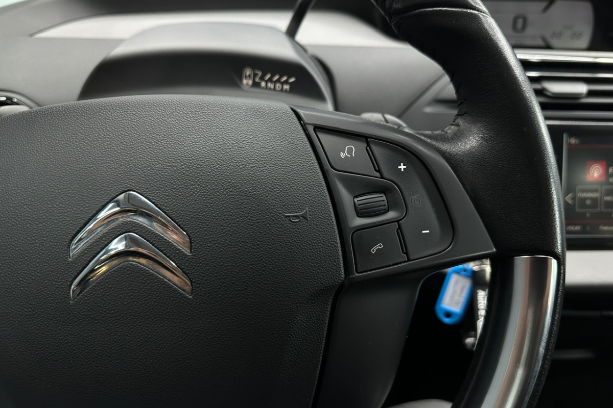 Ponuka vozidiel / Citroën C4 Grand Spacetourer PureTech 130 Feel A/T - video