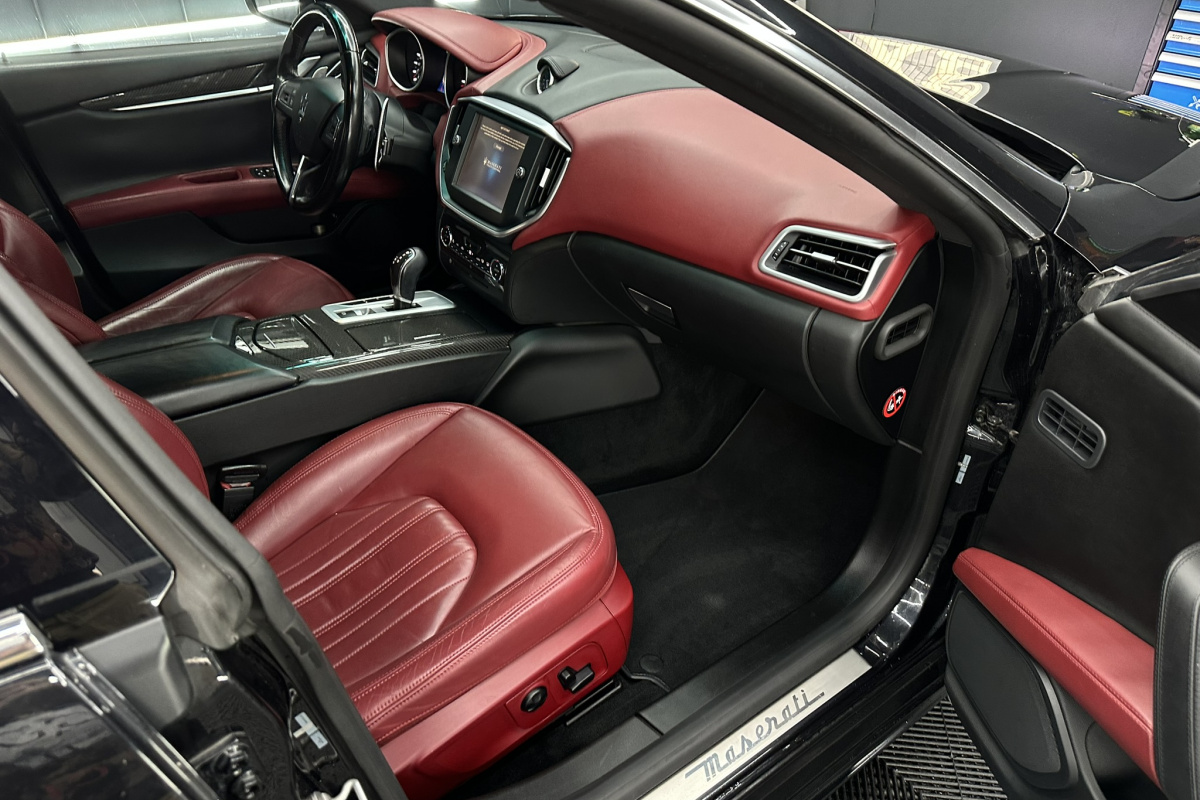 Ponuka vozidiel / Maserati Ghibli 3.0 - video