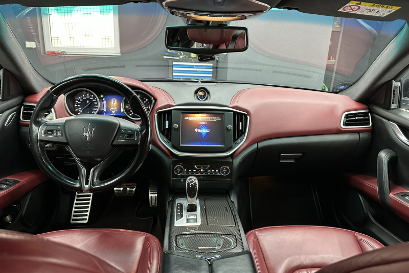  Ponuka vozidiel / Maserati Ghibli 3.0 - video