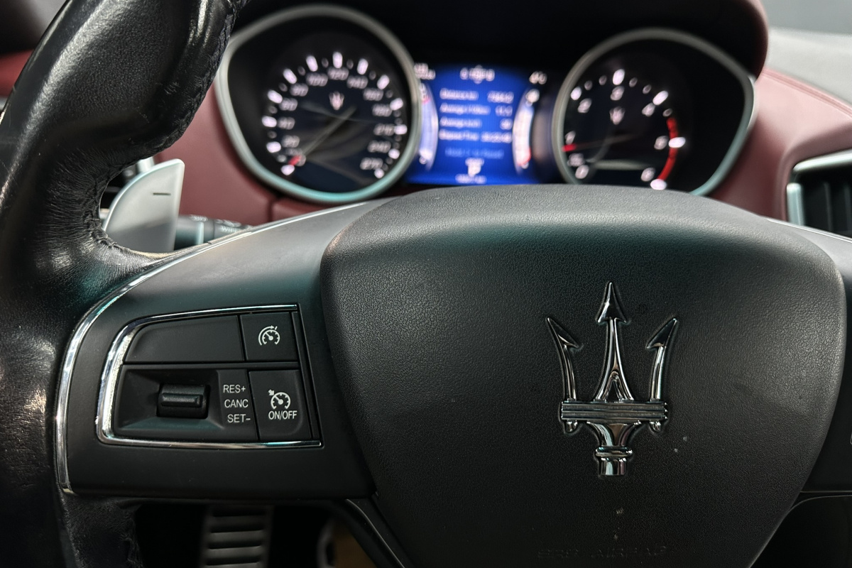 Ponuka vozidiel / Maserati Ghibli 3.0 - video