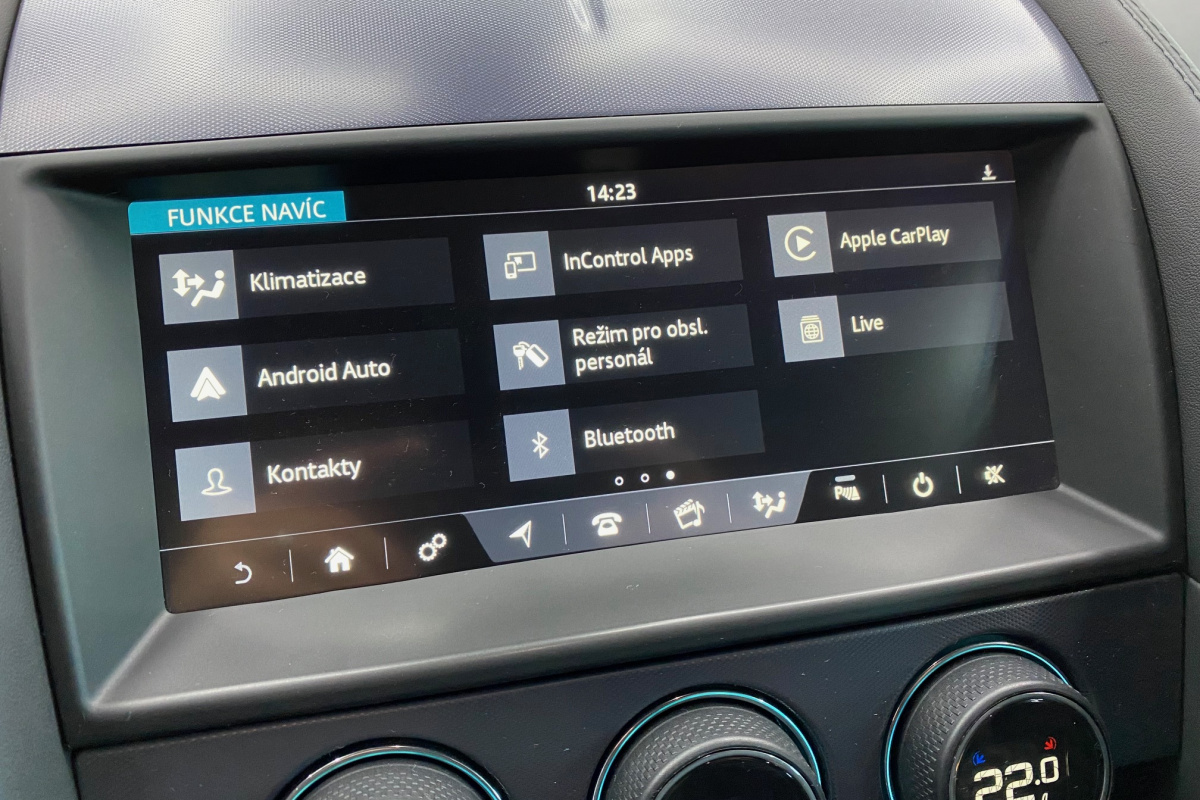 Ponuka vozidiel / Jaguar F-Type Coupe 2.0L I4 R-Dynamic - video
