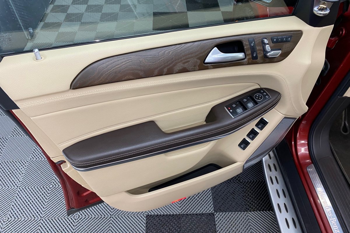 Ponuka vozidiel / Mercedes-Benz GLS 500 4MATIC AMG PACKET A/T - video