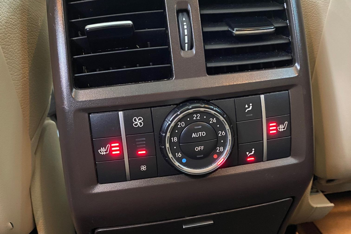 Ponuka vozidiel / Mercedes-Benz GLS 500 4MATIC AMG PACKET A/T - video