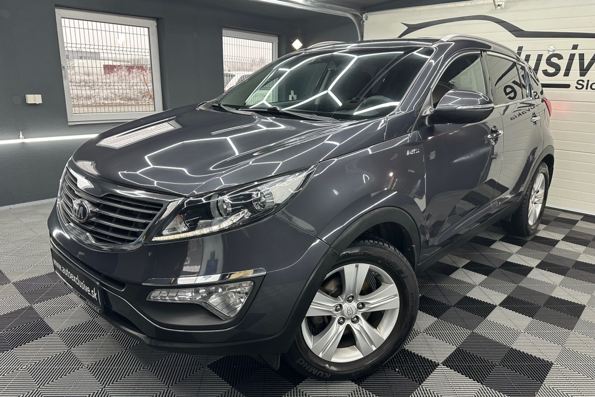 Ponuka vozidiel / Kia Sportage 2.0 CRDi VGT 4WD LX - video