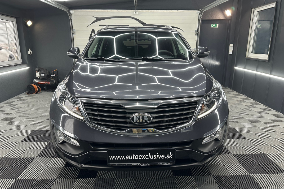 Ponuka vozidiel / Kia Sportage 2.0 CRDi VGT 4WD LX - video