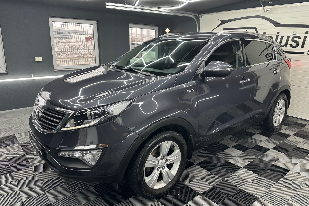 Ponuka vozidiel / Kia Sportage 2.0 CRDi VGT 4WD LX - video