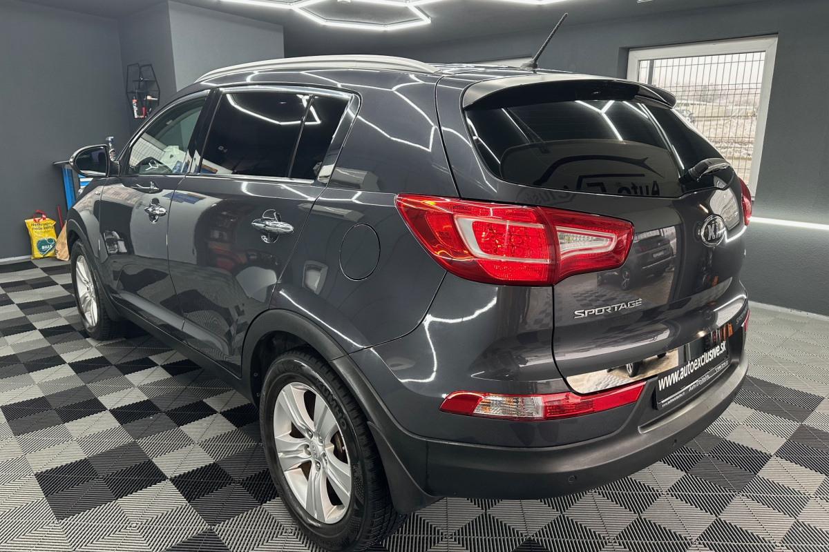 Ponuka vozidiel / Kia Sportage 2.0 CRDi VGT 4WD LX - video