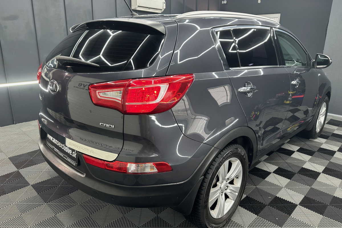 Ponuka vozidiel / Kia Sportage 2.0 CRDi VGT 4WD LX - video