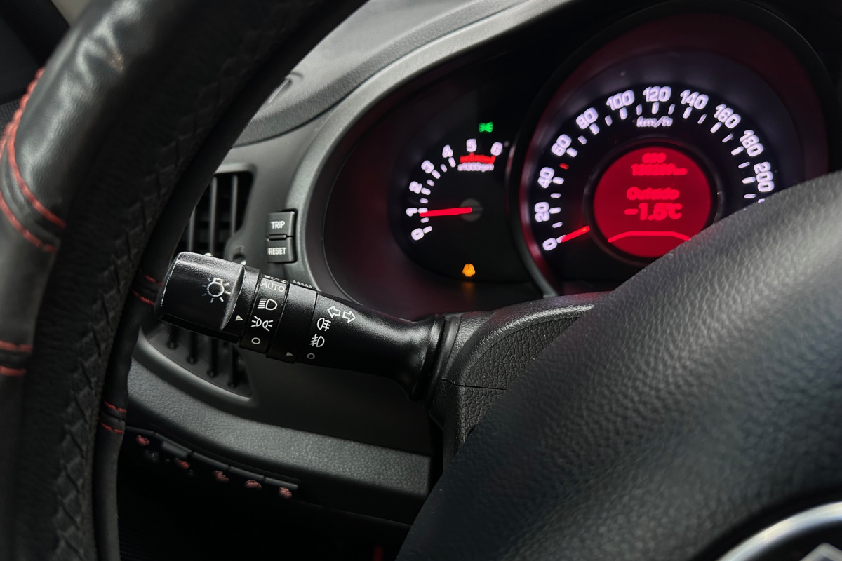 Ponuka vozidiel / Kia Sportage 2.0 CRDi VGT 4WD LX - video
