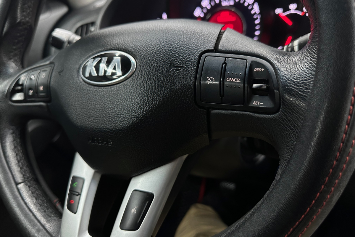 Ponuka vozidiel / Kia Sportage 2.0 CRDi VGT 4WD LX - video
