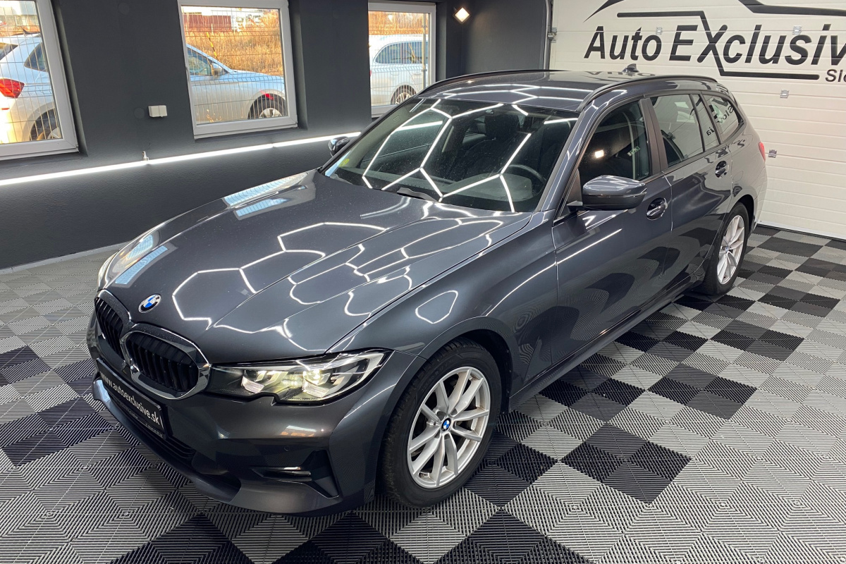Ponuka vozidiel / BMW Rad 3 Touring 318d mHEV A/T - video
