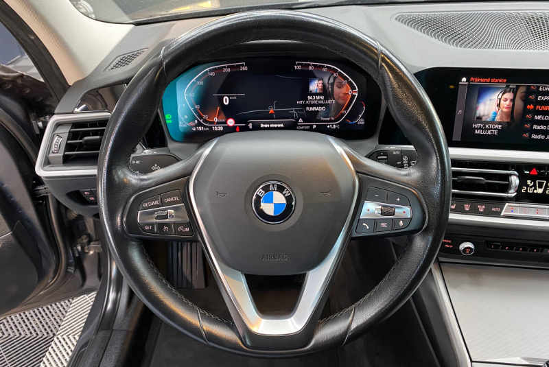  Ponuka vozidiel / BMW Rad 3 Touring 318d mHEV A/T - video