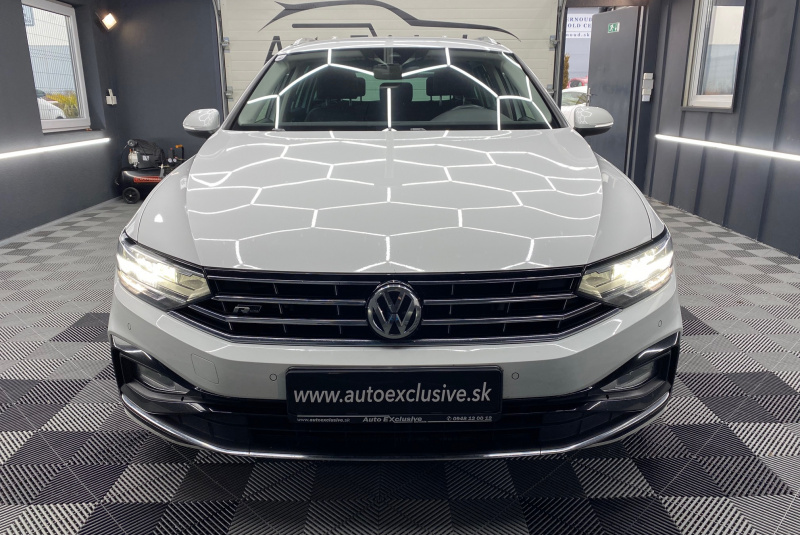  Ponuka vozidiel / Volkswagen Passat Variant 2.0 TDI R-LINE DSG - video