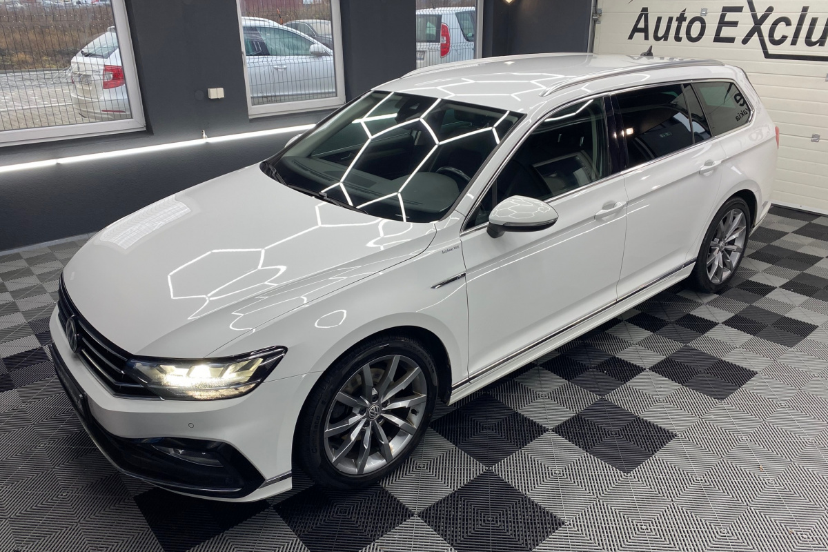 Ponuka vozidiel / Volkswagen Passat Variant 2.0 TDI R-LINE DSG - video