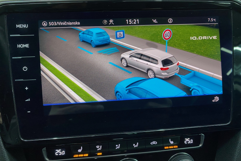  Ponuka vozidiel / Volkswagen Passat Variant 2.0 TDI R-LINE DSG - video