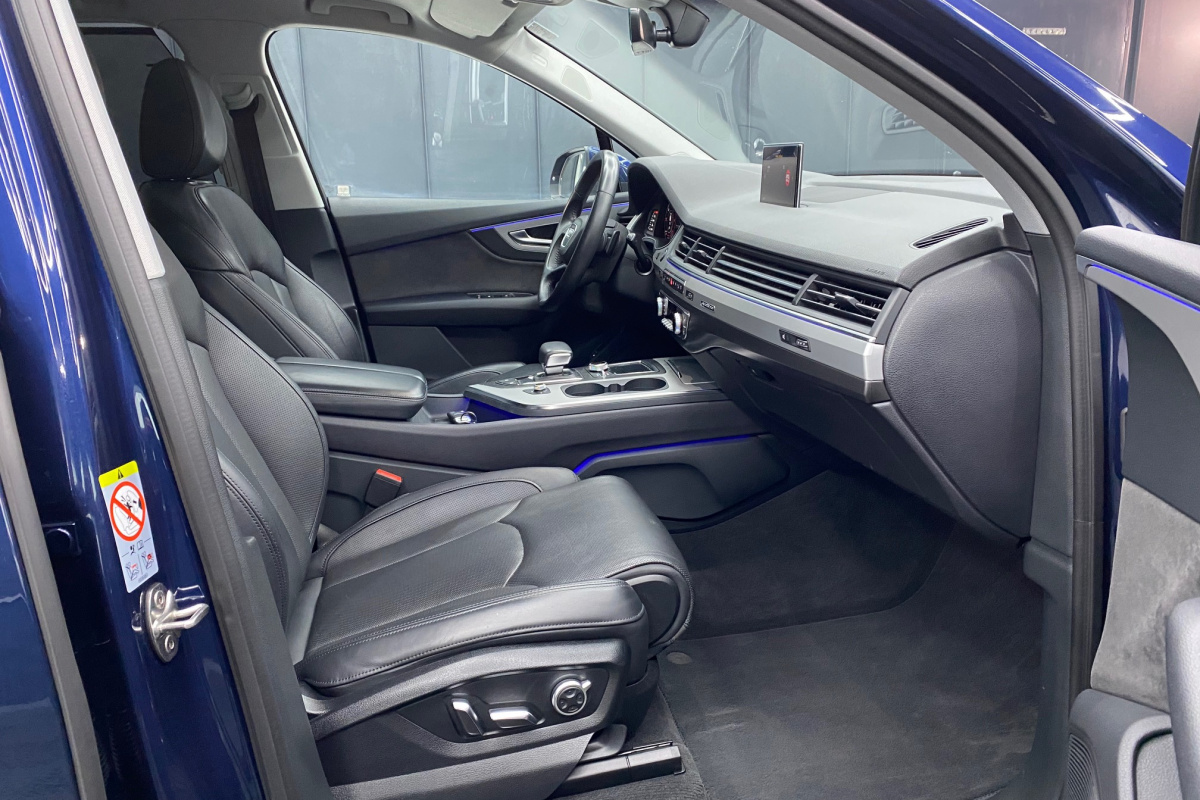 Ponuka vozidiel / Audi Q7 3.0 TDI 272k quattro tiptronic 8-st. - video Ponuka vozidiel / Audi Q7 3.0 TDI 272k quattro tiptronic 8-st. - video