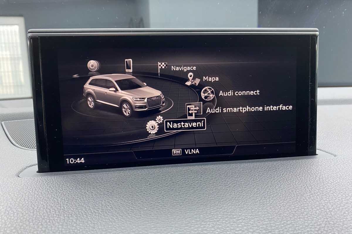 Ponuka vozidiel / Audi Q7 3.0 TDI 272k quattro tiptronic 8-st. - video Ponuka vozidiel / Audi Q7 3.0 TDI 272k quattro tiptronic 8-st. - video