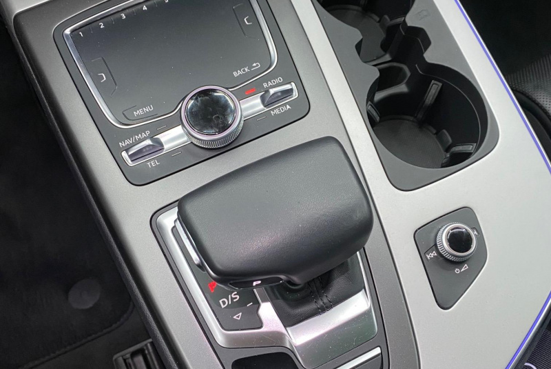 Ponuka vozidiel / Audi Q7 3.0 TDI 272k quattro tiptronic 8-st. - video  Ponuka vozidiel / Audi Q7 3.0 TDI 272k quattro tiptronic 8-st. - video