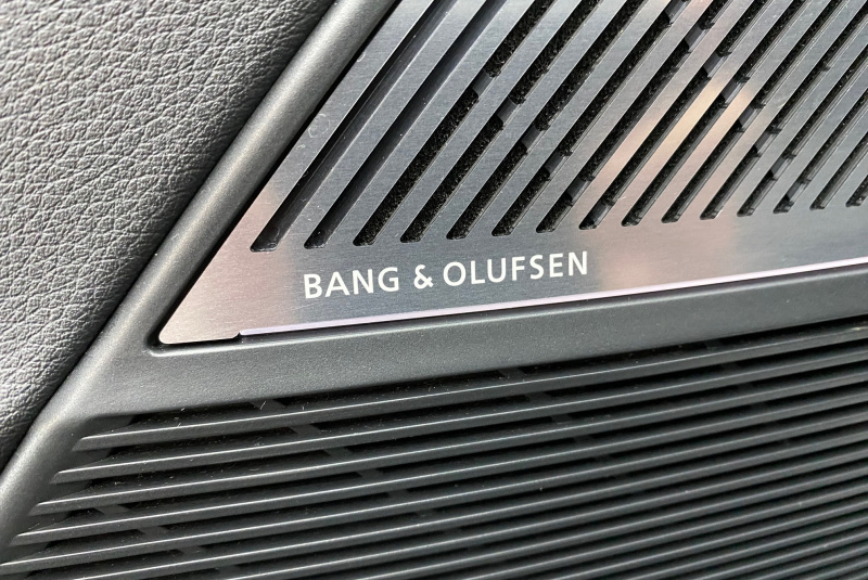 Ponuka vozidiel / Audi Q7 3.0 TDI 272k quattro tiptronic 8-st. - video  Ponuka vozidiel / Audi Q7 3.0 TDI 272k quattro tiptronic 8-st. - video