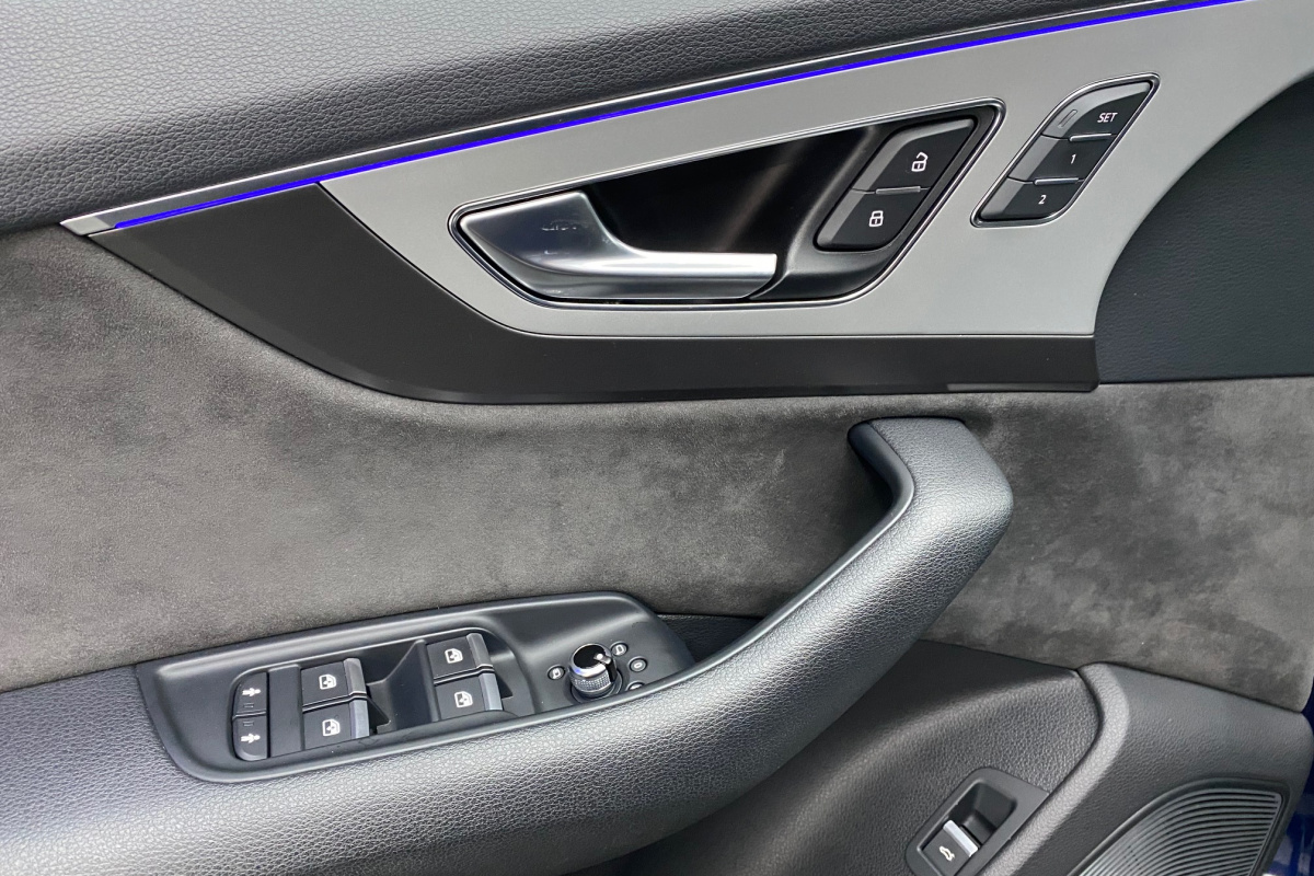 Ponuka vozidiel / Audi Q7 3.0 TDI 272k quattro tiptronic 8-st. - video Ponuka vozidiel / Audi Q7 3.0 TDI 272k quattro tiptronic 8-st. - video