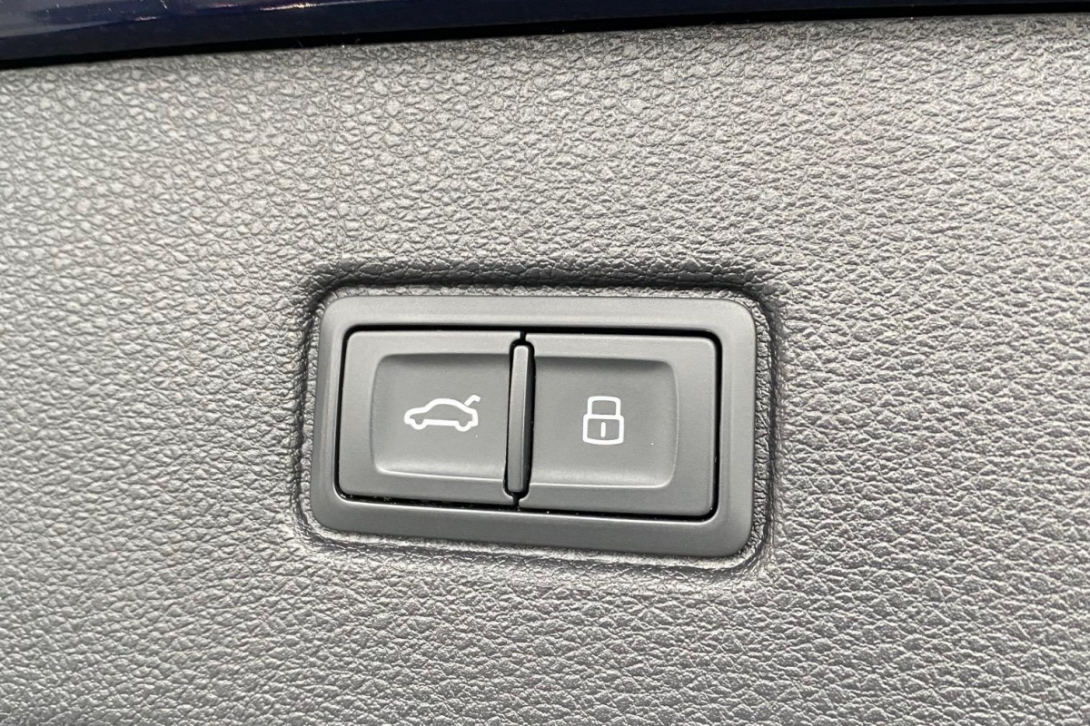 Ponuka vozidiel / Audi Q7 3.0 TDI 272k quattro tiptronic 8-st. - video Ponuka vozidiel / Audi Q7 3.0 TDI 272k quattro tiptronic 8-st. - video