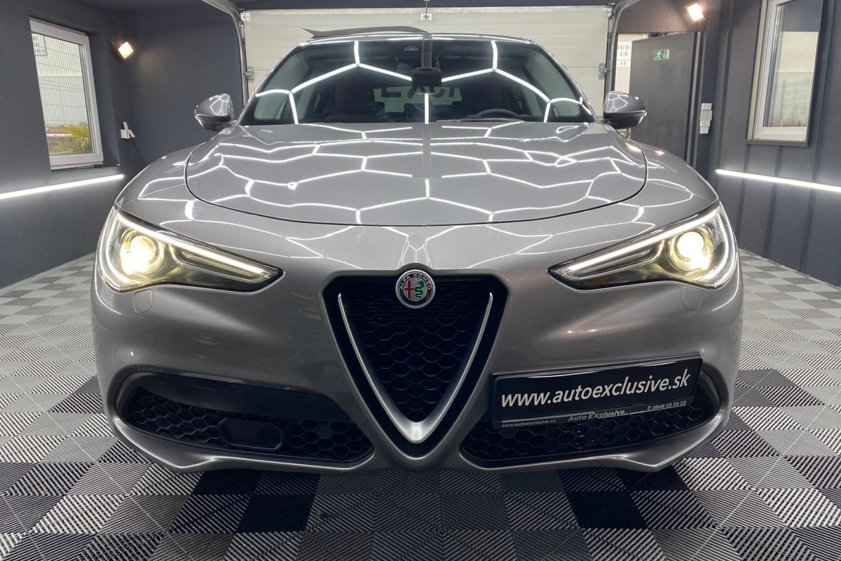 Ponuka vozidiel / Alfa Romeo Stelvio 2.0 GME Super AWD A/T - video