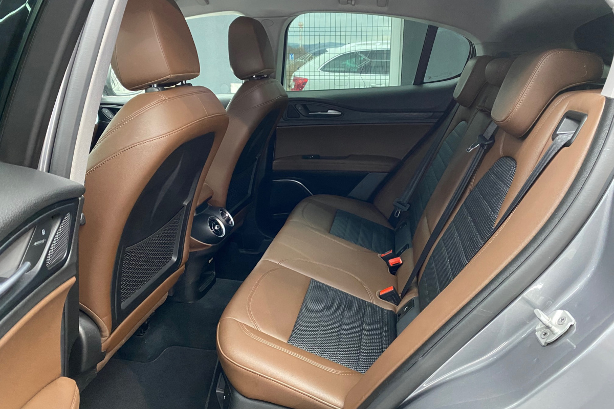 Ponuka vozidiel / Alfa Romeo Stelvio 2.0 GME Super AWD A/T - video