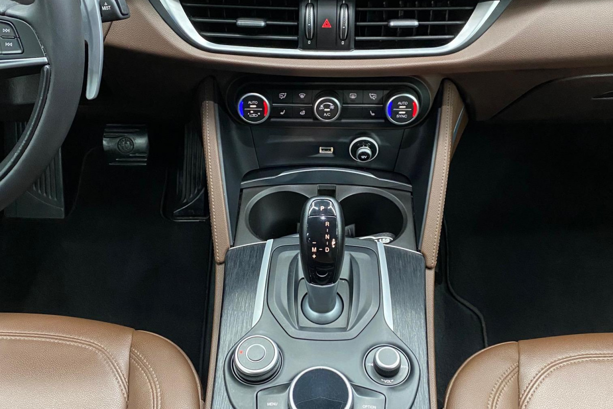 Ponuka vozidiel / Alfa Romeo Stelvio 2.0 GME Super AWD A/T - video