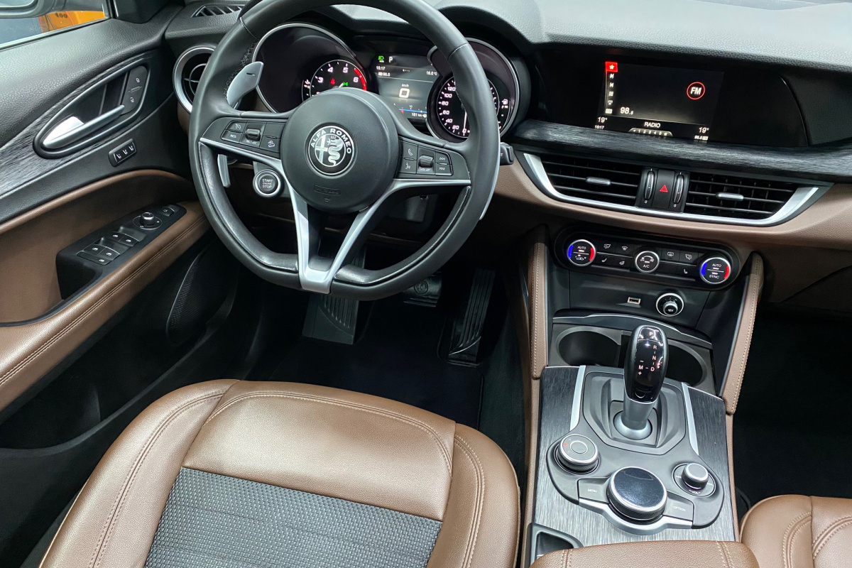 Ponuka vozidiel / Alfa Romeo Stelvio 2.0 GME Super AWD A/T - video
