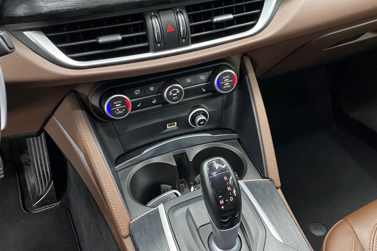 Ponuka vozidiel / Alfa Romeo Stelvio 2.0 GME Super AWD A/T - video