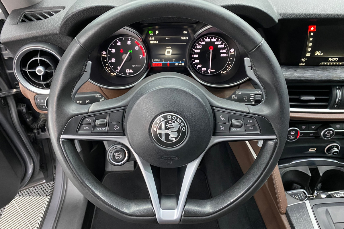 Ponuka vozidiel / Alfa Romeo Stelvio 2.0 GME Super AWD A/T - video