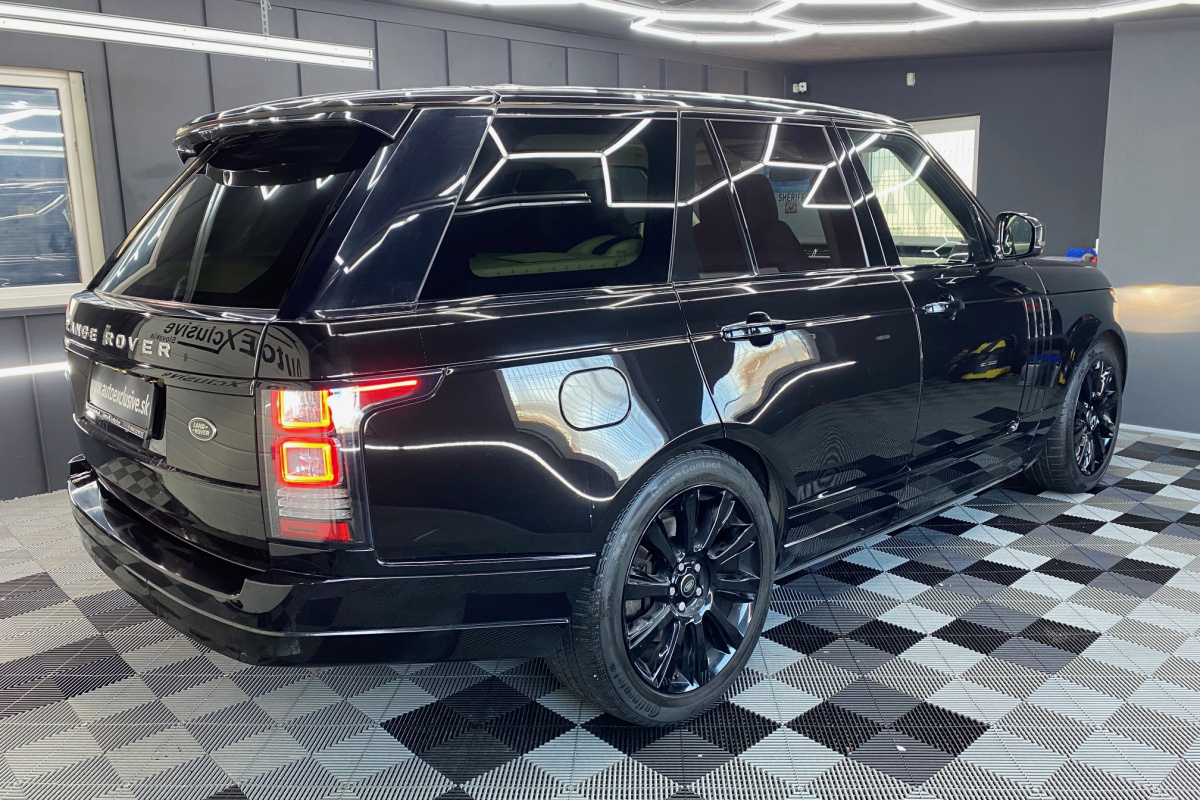Ponuka vozidiel / Land Rover Range Rover 3.0L TDV6 AB - video