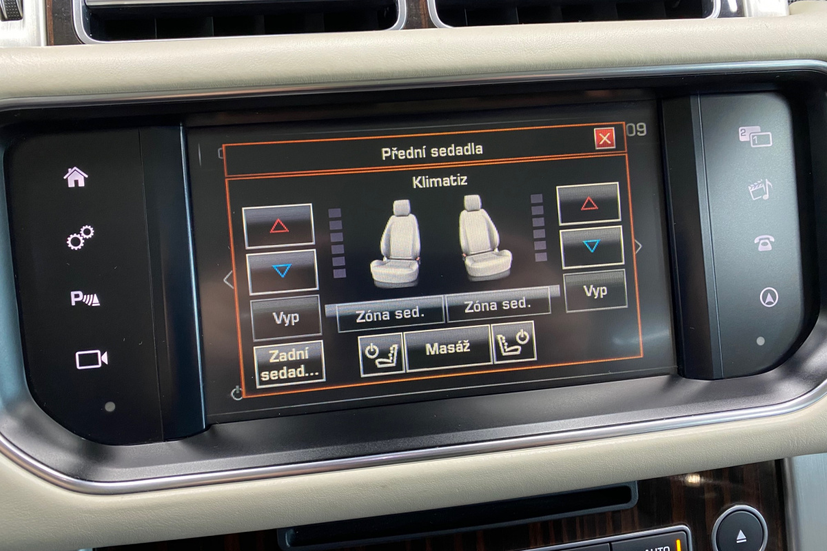 Ponuka vozidiel / Land Rover Range Rover 3.0L TDV6 AB - video