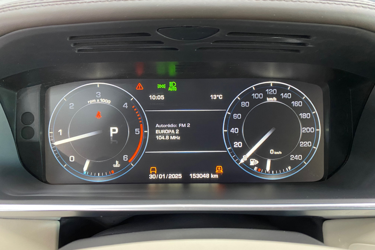 Ponuka vozidiel / Land Rover Range Rover 3.0L TDV6 AB - video