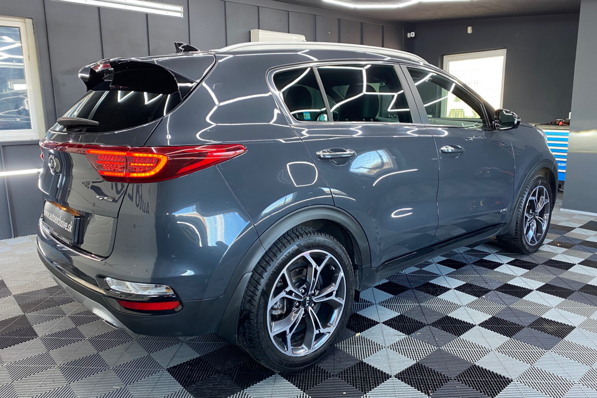 Ponuka vozidiel / Kia Sportage 1.6 CRDi mHEV GT-Line A/T - video