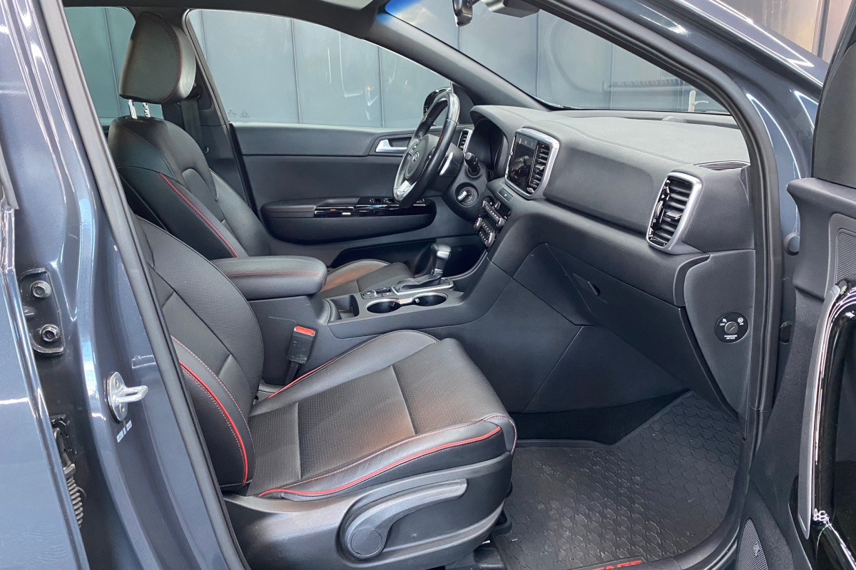 Ponuka vozidiel / Kia Sportage 1.6 CRDi mHEV GT-Line A/T - video