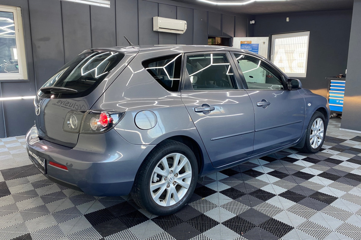 Ponuka vozidiel / Mazda 3 1.6i Comfort - video