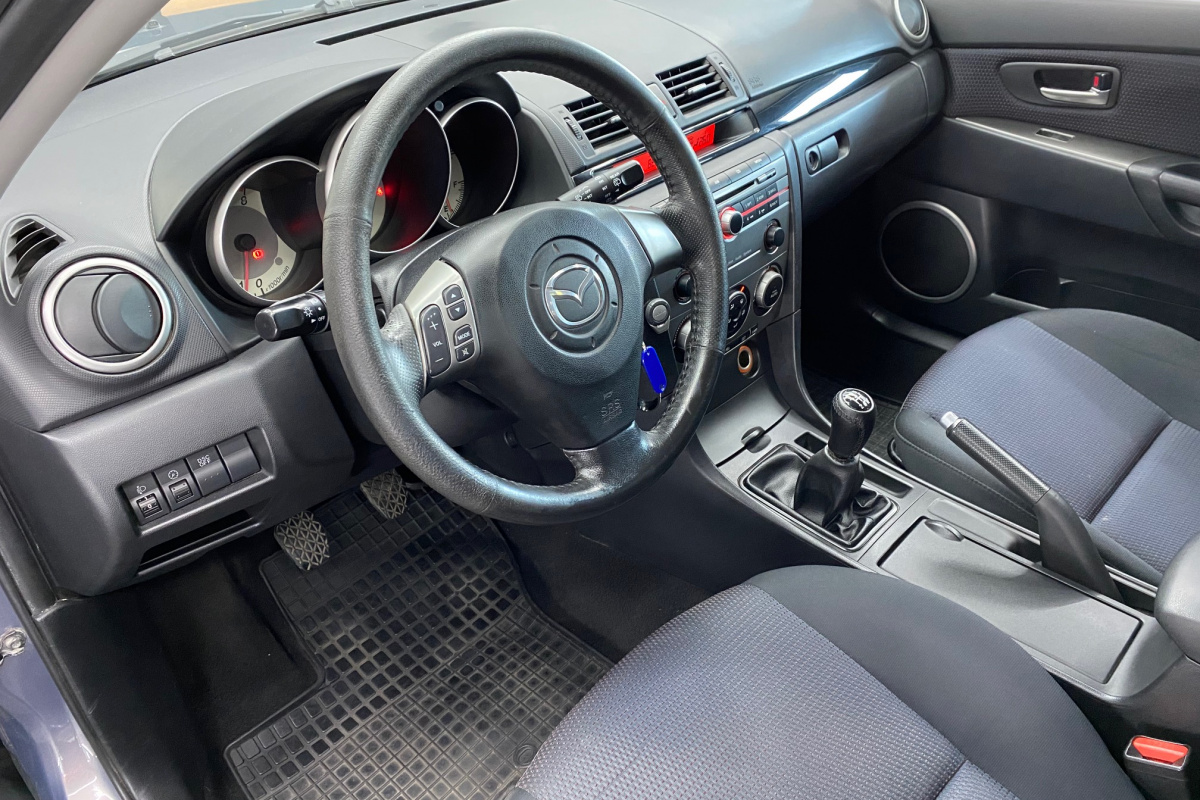 Ponuka vozidiel / Mazda 3 1.6i Comfort - video