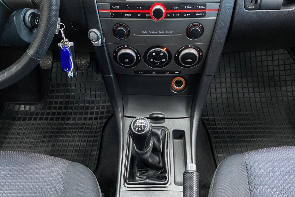 Ponuka vozidiel / Mazda 3 1.6i Comfort - video