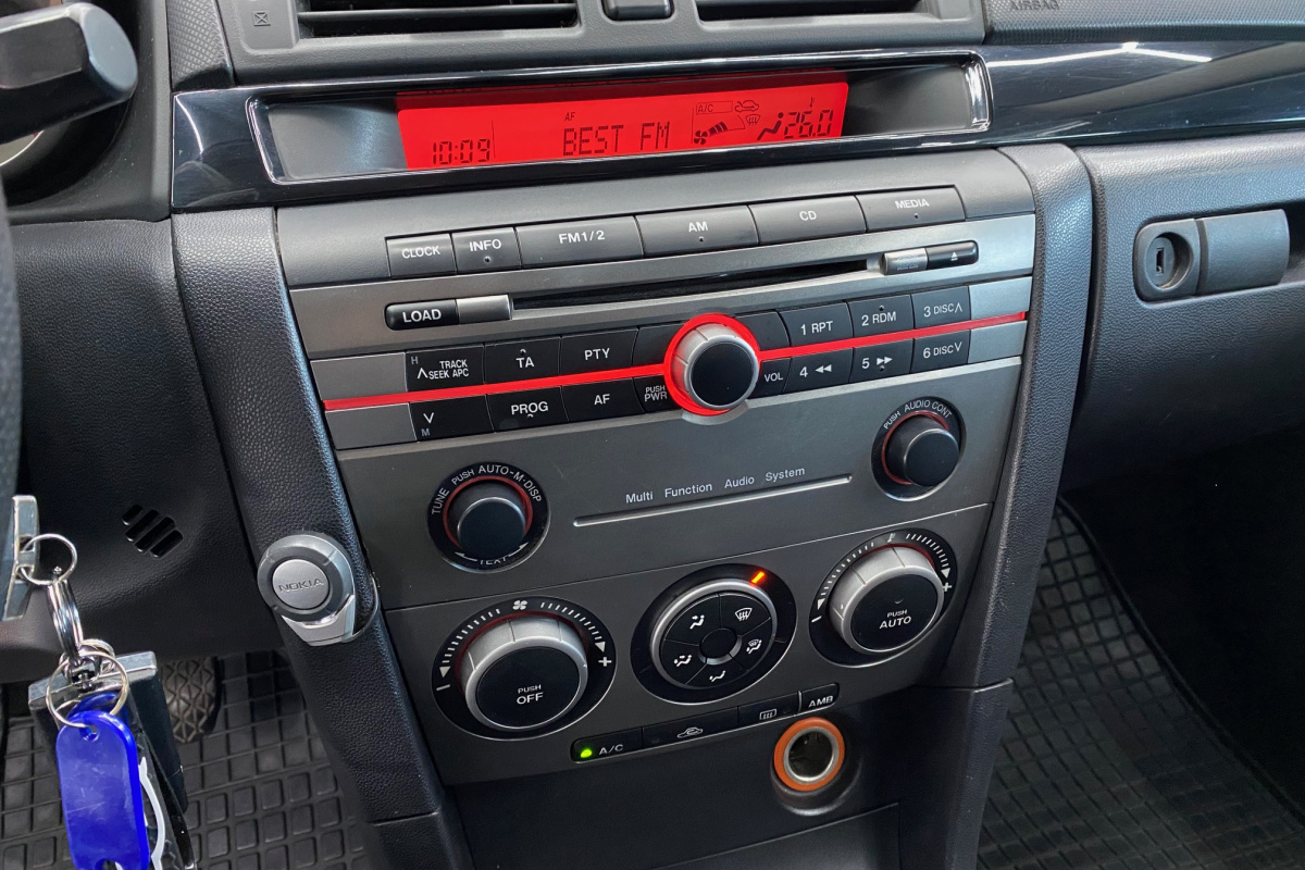 Ponuka vozidiel / Mazda 3 1.6i Comfort - video